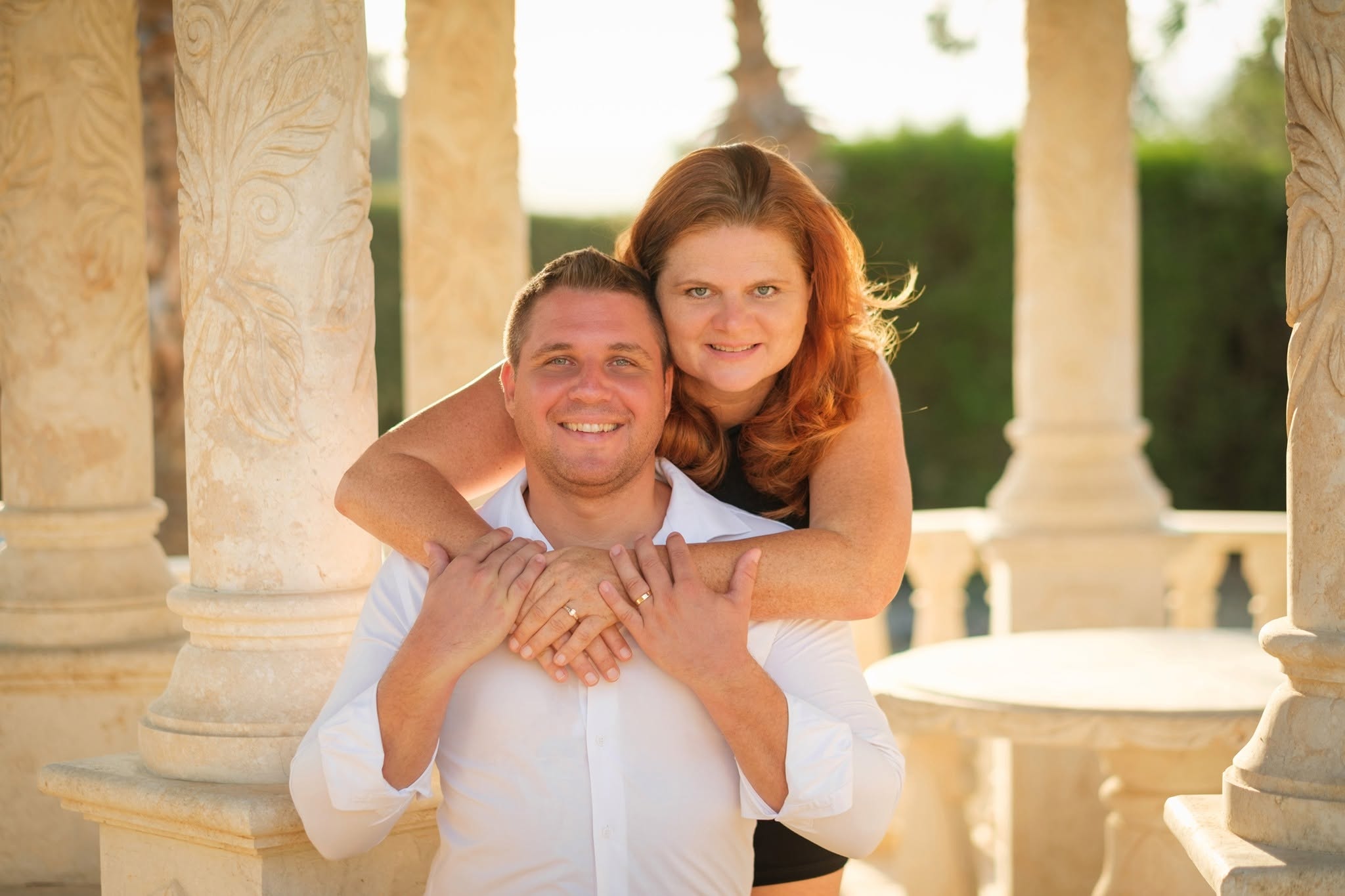 Martin Schwenninger und Anja Fankhauser, Gründer von HappyRichCouples